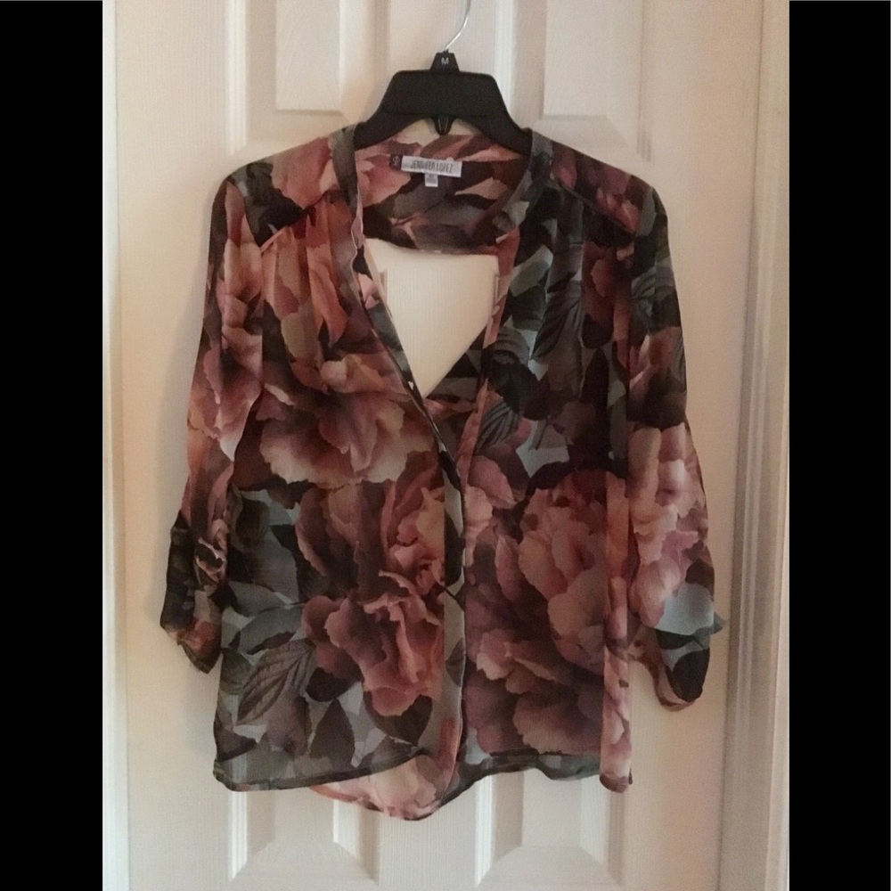Super cute JLo blouse